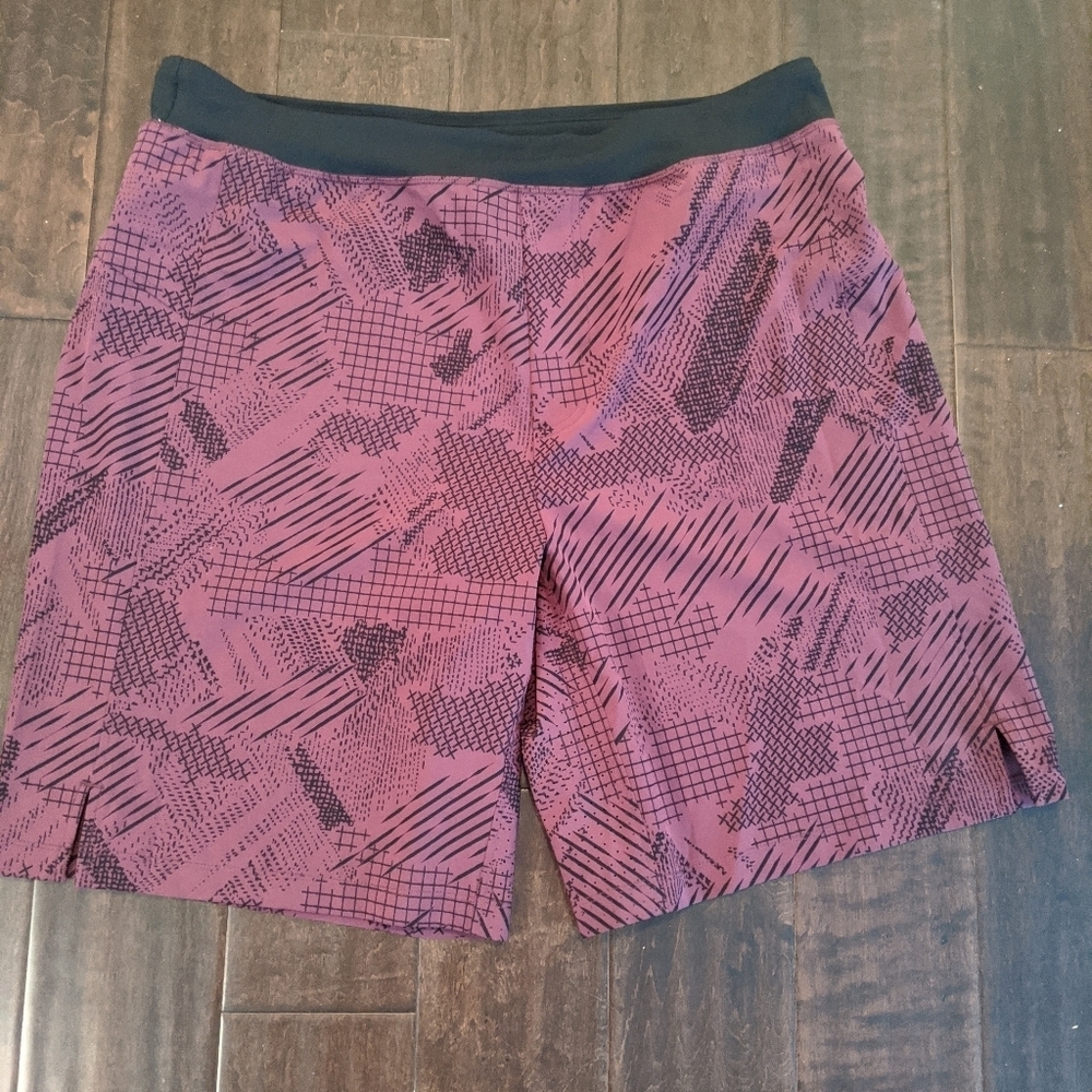 BNWT MEC Hercules Train Short